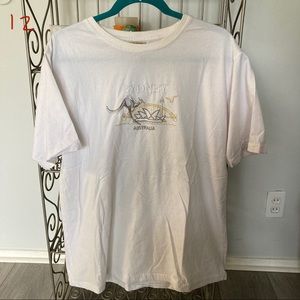 Sydney Australia white tee